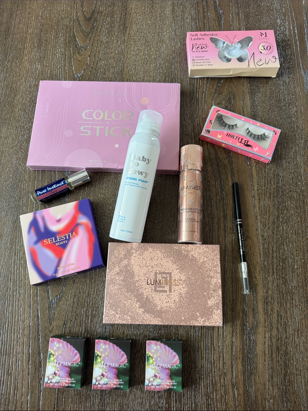 Luminess Rose Gold Shimmer Face & Eye Palette with Lashes